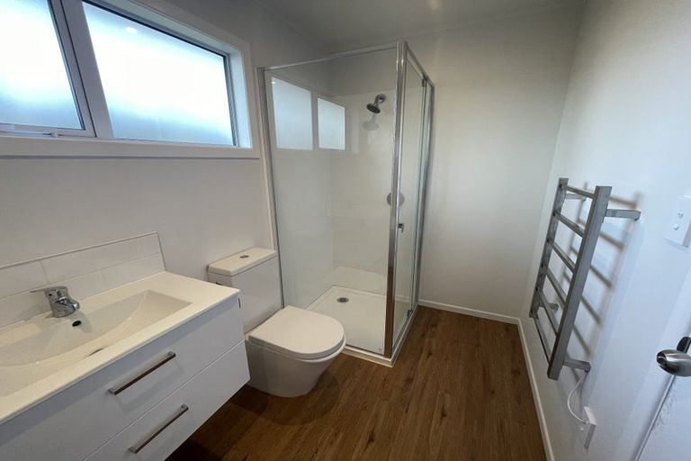 Photo of property in 57 Gloria Avenue, Te Atatu Peninsula, Auckland, 0610