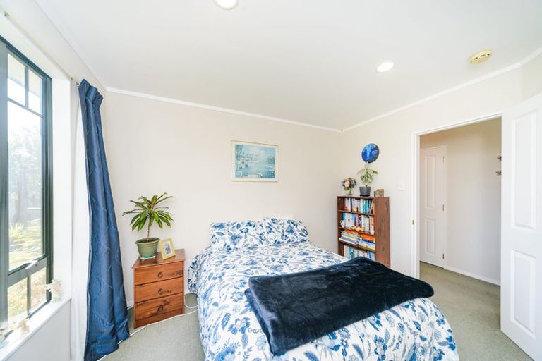 Photo of property in 39 Logan Way, Kelvin Grove, Palmerston North, 4414