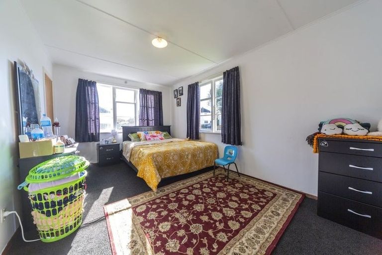 Photo of property in 129 Rangiora Avenue, Roslyn, Palmerston North, 4414