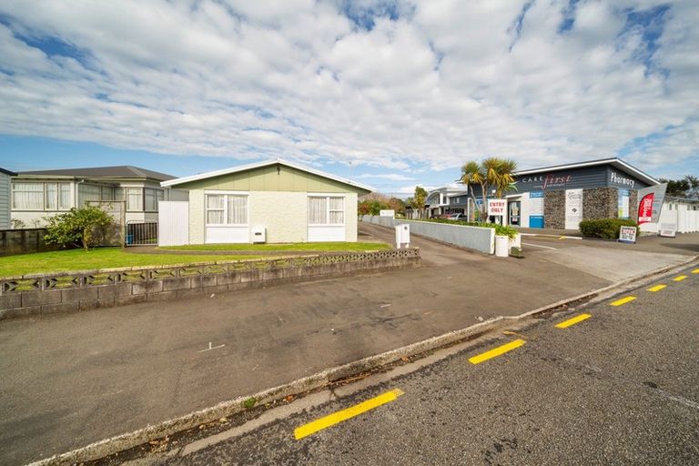 Photo of property in 93a Tukapa Street, Westown, New Plymouth, 4310