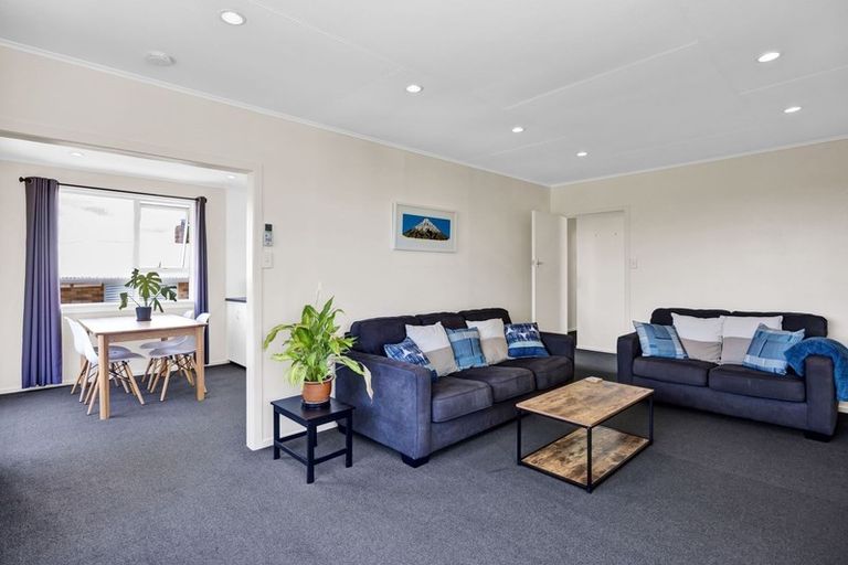 Photo of property in 18 Penrith Street, Westown, New Plymouth, 4310