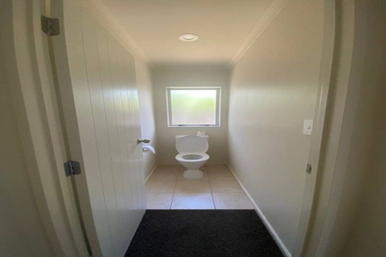 Photo of property in 44 Wayne Francis Drive, East Tamaki, Auckland, 2016