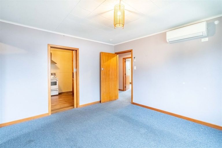 Photo of property in 23 Fraser Street, Waikiwi, Invercargill, 9810