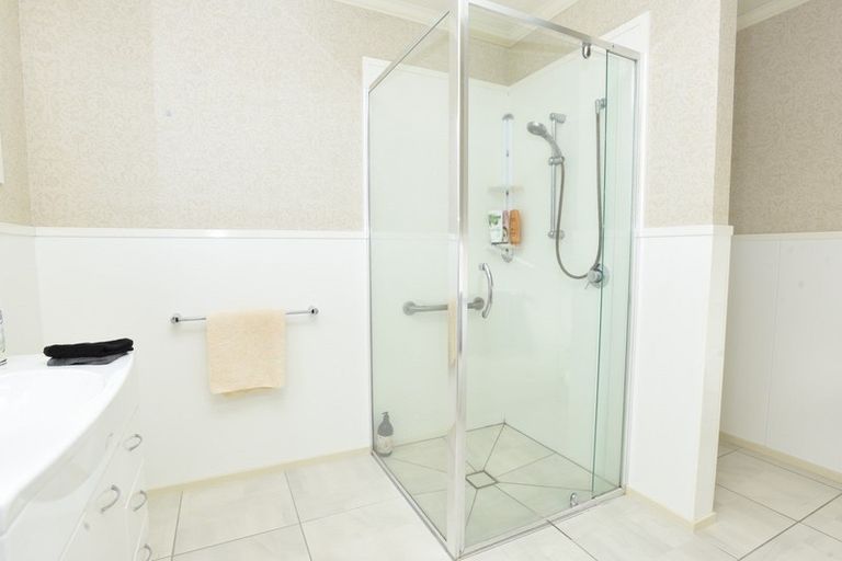 Photo of property in 3 Daley Place, Winton, 9720