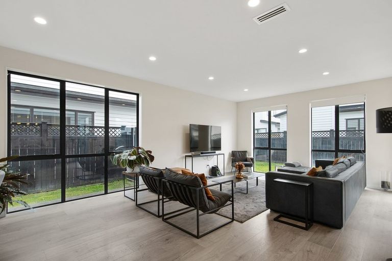 Photo of property in 15 Wicket Lane, Whenuapai, Auckland, 0618
