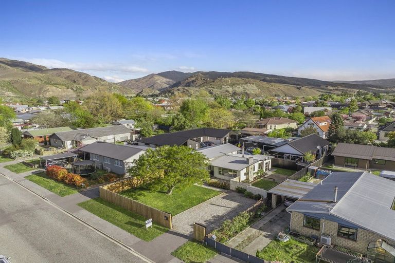 Photo of property in 104 Molyneux Avenue, Cromwell, 9310