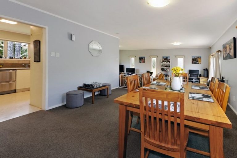 Photo of property in 93 Oreil Avenue, West Harbour, Auckland, 0618