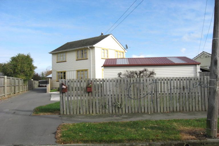 Photo of property in 17 Primrose Street, Northcote, Christchurch, 8052