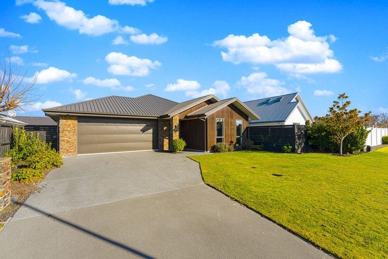 Photo of property in 7 Glenturret Drive, Casebrook, Christchurch, 8051