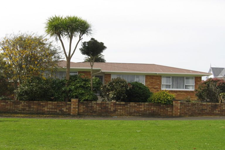 Photo of property in 36 Seymour Street, Waitara, 4320