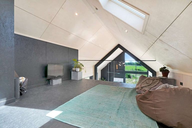 Photo of property in 82 Queens Avenue, Waikuku Beach, 7402