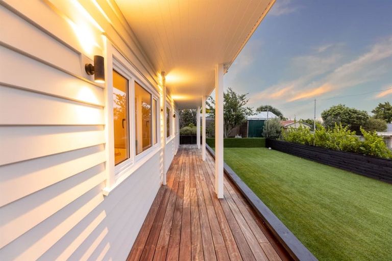 Photo of property in 156 Hackthorne Road, Cashmere, Christchurch, 8022