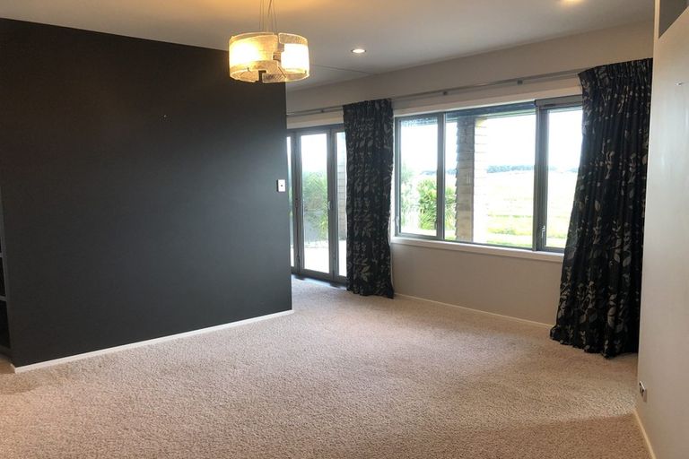 Photo of property in 191 Harakeke Road, Te Horo, Otaki, 5581