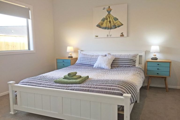 Photo of property in 18 Tarata Grove, Lansdowne, Masterton, 5810