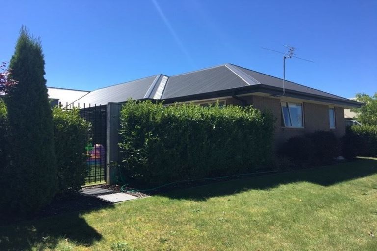 Photo of property in 52 Tahuna Street, Pegasus, 7612