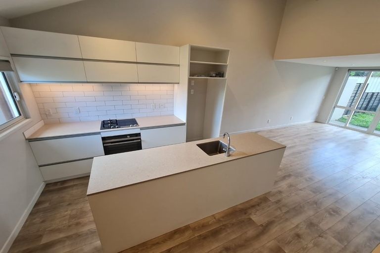 Photo of property in 14 Patiti Parade, Mangere Bridge, Auckland, 2022