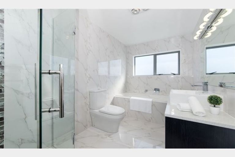 Photo of property in 218 Metcalfe Road, Ranui, Auckland, 0612