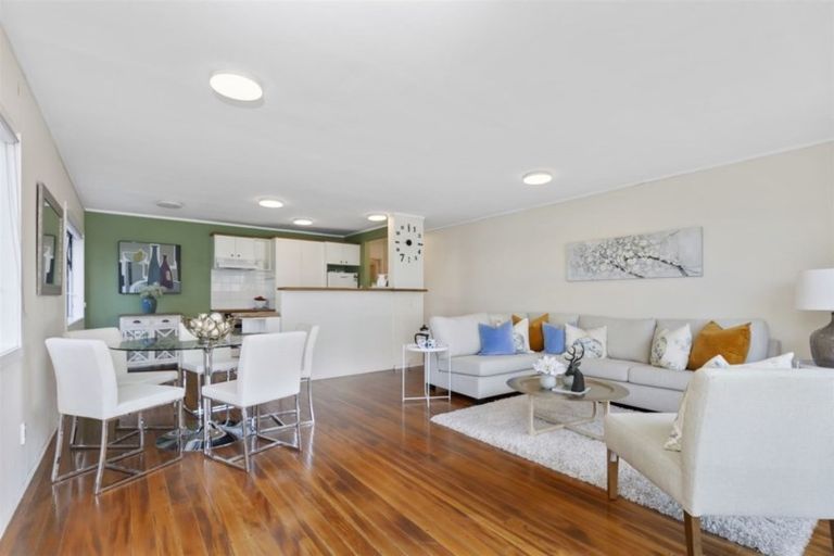 Photo of property in 4/118 Vauxhall Road, Narrow Neck, Auckland, 0624