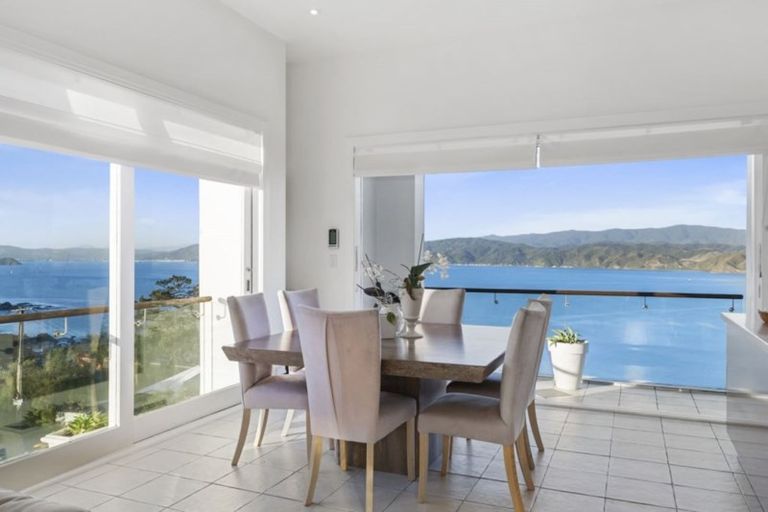 Photo of property in 81 Seatoun Heights Road, Seatoun, Wellington, 6022
