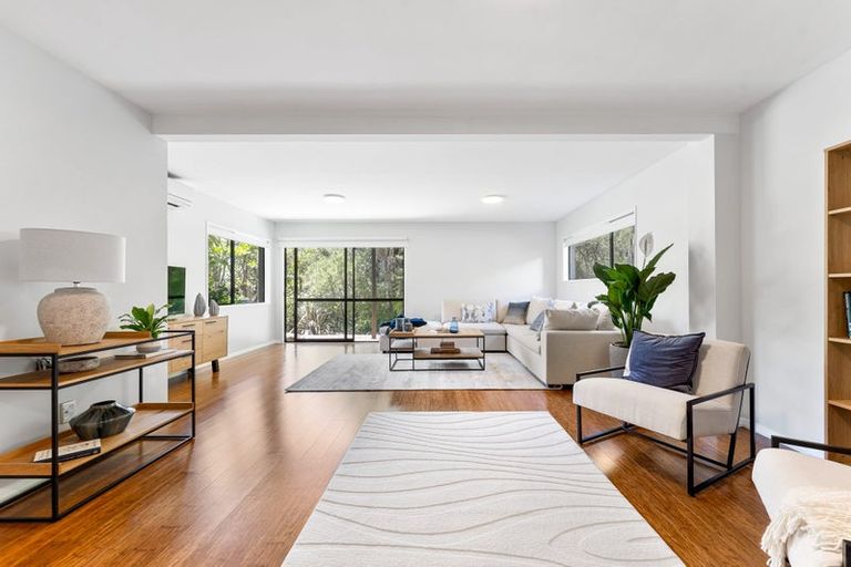 Photo of property in 6 Whale Cove, Stanmore Bay, Whangaparaoa, 0932