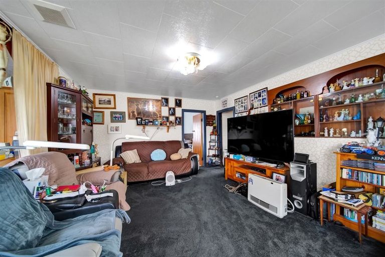 Photo of property in 30 Caledonia Street, Hawera, 4610