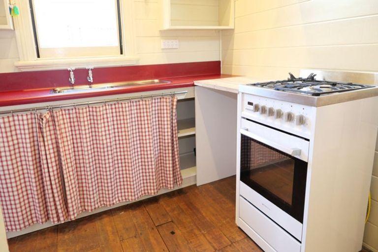 Photo of property in 34 Dunstan Street, Otaki, 5512