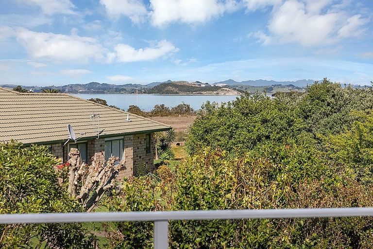 Photo of property in 8 Sanctuary Park Lane, Tamaterau, Whangarei, 0174