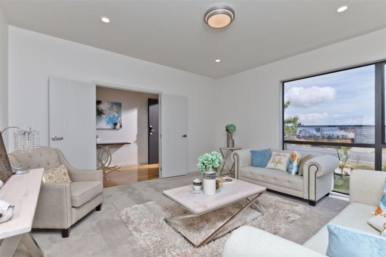 Photo of property in 6 Cavalli Road, Long Bay, Auckland, 0630