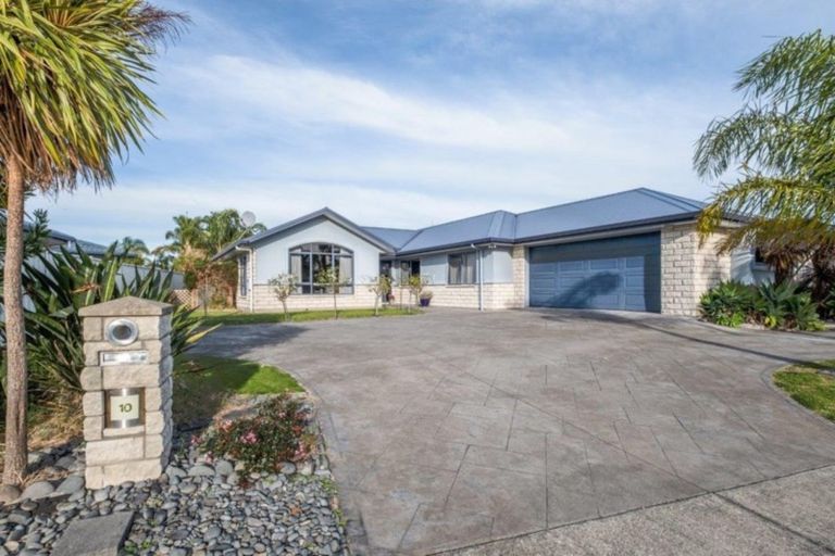 Photo of property in 10 Roger Street, Lytton West, Gisborne, 4010