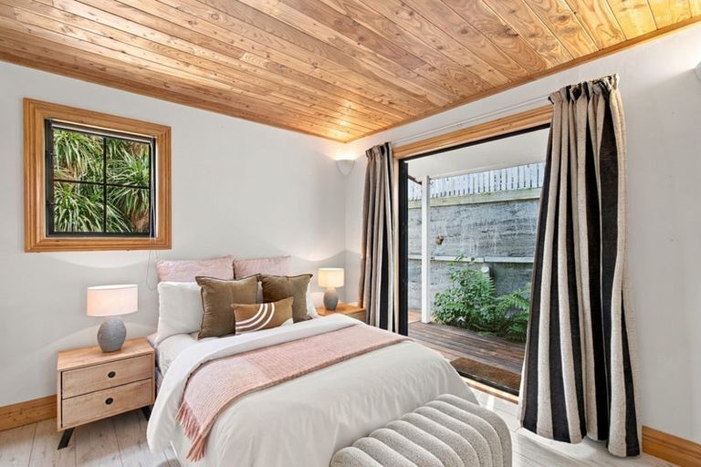 Photo of property in 69 Oxford Street, Lyttelton, 8082