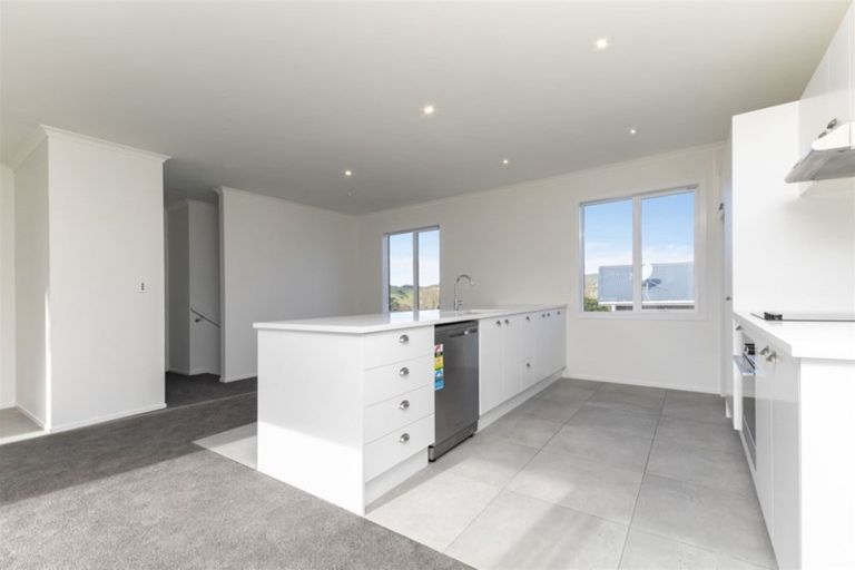 Photo of property in 11 Rauta Way, Helensville, 0800