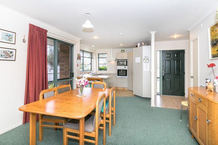 Photo of property in 7 Nobleman Place, Hamilton East, Hamilton, 3216