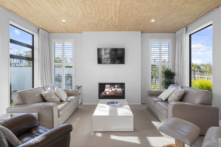 Photo of property in 57 Watford Street, Strowan, Christchurch, 8052