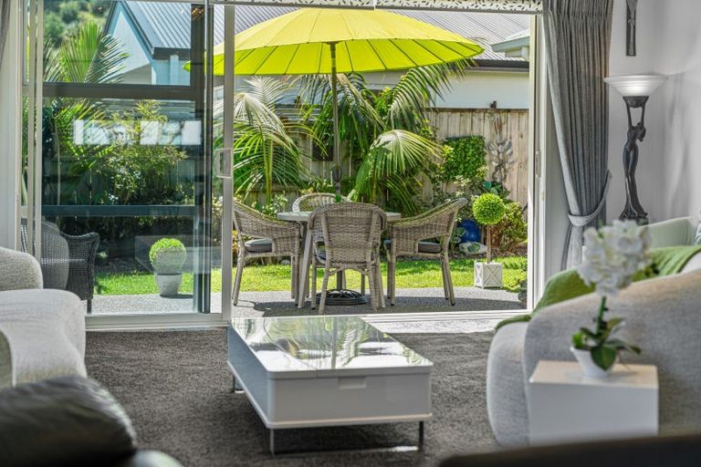 Photo of property in 22 Saint Pauls Drive, Brookfield, Tauranga, 3110