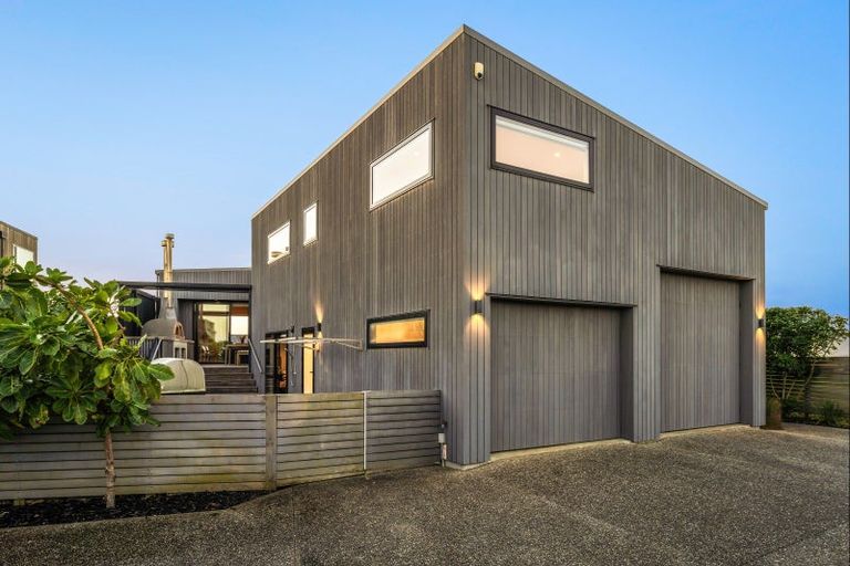 Photo of property in 33 Kokopu Street, Omaha, 0986