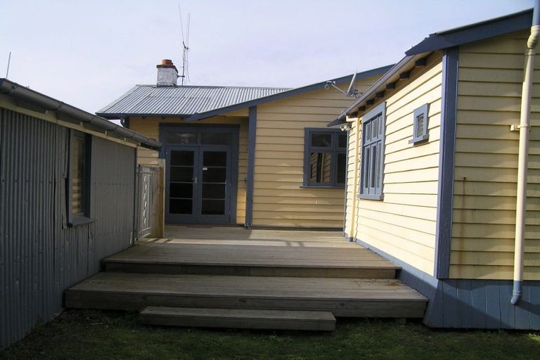 Photo of property in 38 Marne Street, Hokowhitu, Palmerston North, 4410