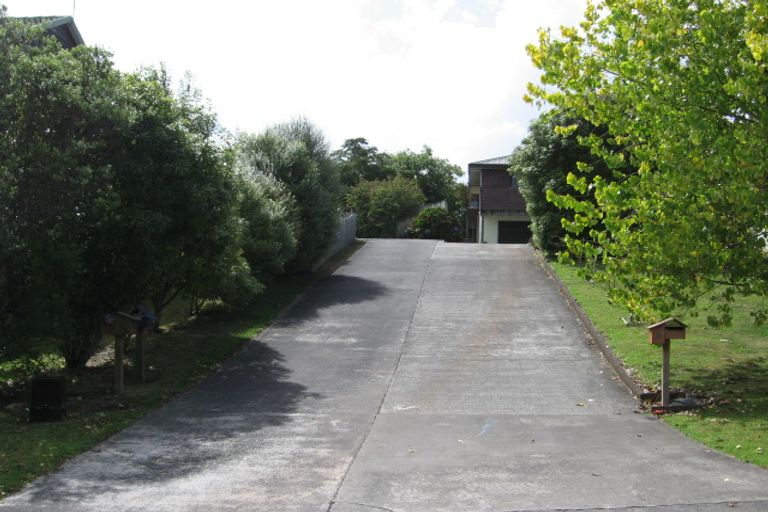 Photo of property in 1/6 Oystergrove Road, West Harbour, Auckland, 0618