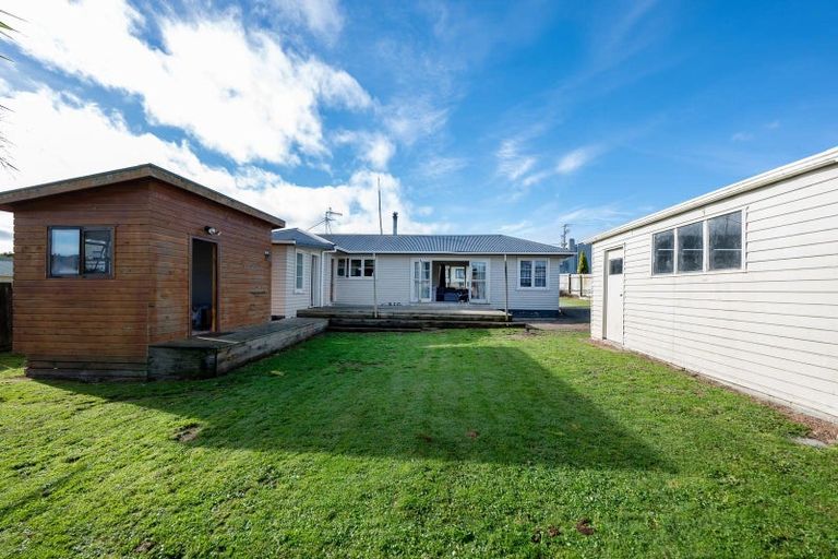Photo of property in 2 Neil Road, Fairy Springs, Rotorua, 3015