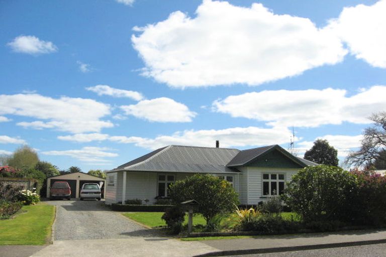 Photo of property in 11 Daniell Street, Bulls, 4818