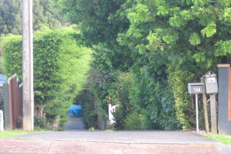 Photo of property in 1/54 Pupuke Road, Hillcrest, Auckland, 0627