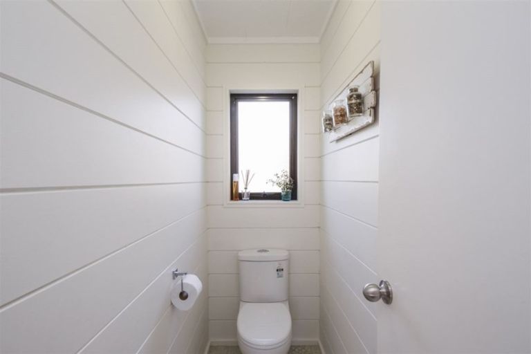 Photo of property in 14 College Street, Awapuni, Palmerston North, 4412