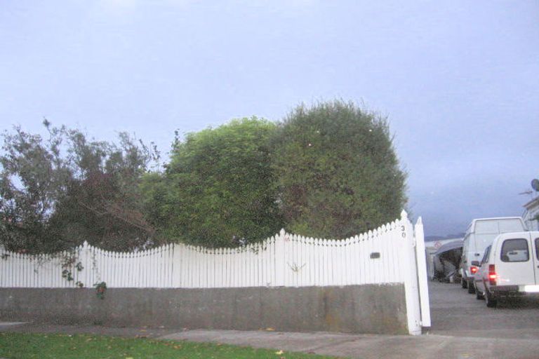 Photo of property in 30 Richmond Grove, Woburn, Lower Hutt, 5010