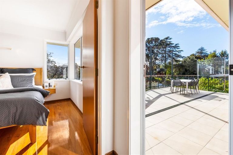 Photo of property in 113 Tiroroa Avenue, Te Atatu South, Auckland, 0610