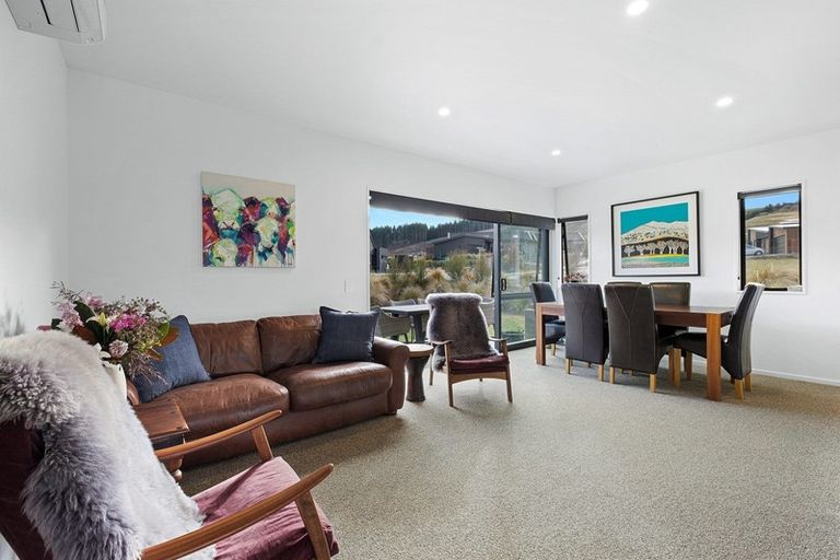Photo of property in 2 Barclay Place, Wanaka, 9305