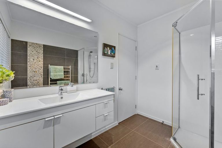 Photo of property in 21 Hastings Road, Mairangi Bay, Auckland, 0630