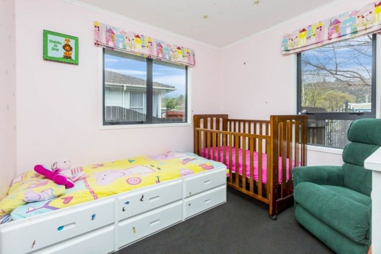 Photo of property in 13 Gemstone Drive, Birchville, Upper Hutt, 5018