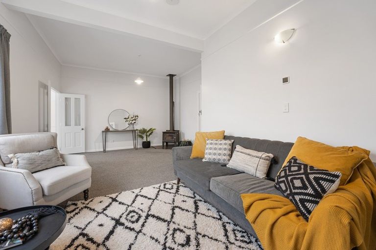 Photo of property in 16a Regan Street, Stratford, 4332