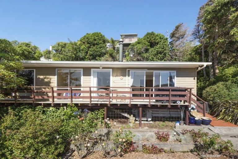 Photo of property in 22 Sheridan Terrace, Johnsonville, Wellington, 6037