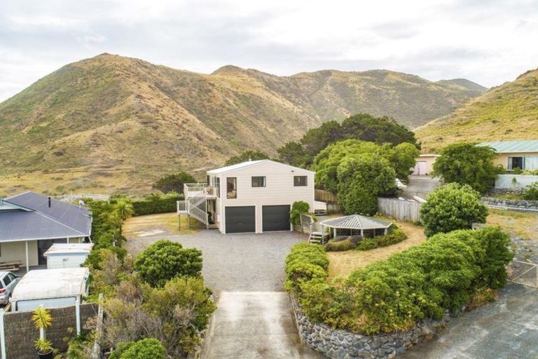 Photo of property in 3129 Mangatoetoe Grove, Cape Palliser, Pirinoa, 5772