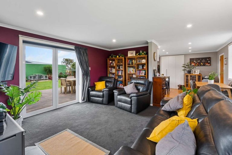 Photo of property in 8 Sandringham Street, Oamaru North, Oamaru, 9400